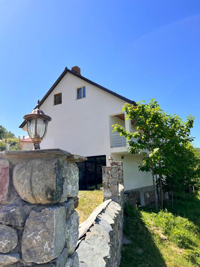Guesthouse Kevin Kukes エクステリア 写真